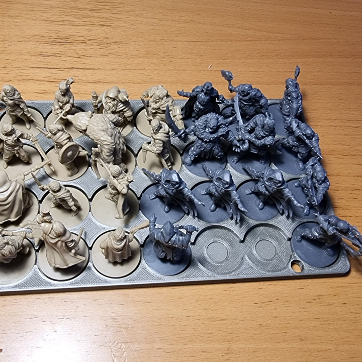 3D Printable Lord Of The Rings Journey In Middle Earth Inserts By