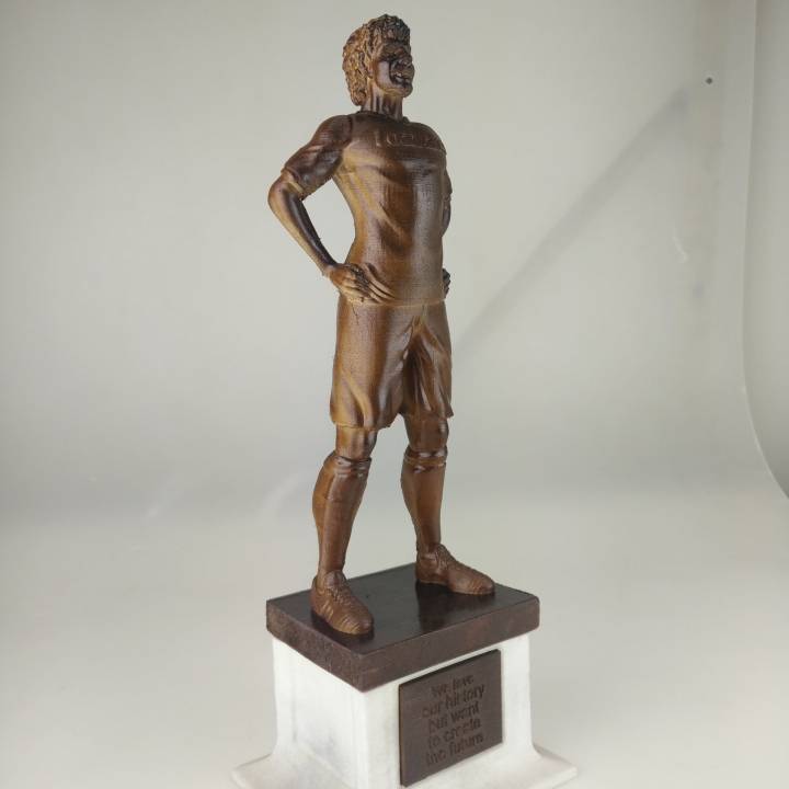 Chris Kamara - Footballer Statue image