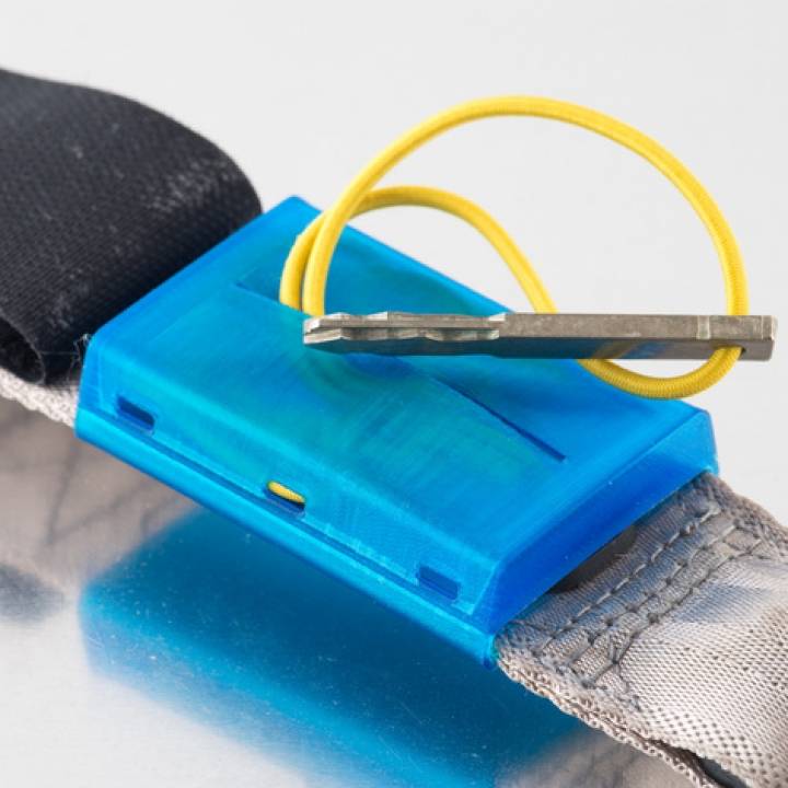 3D Printable Surfboard Leash Key Pocket by Walter Hsiao