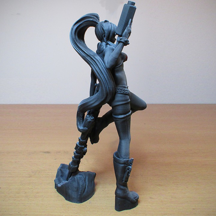 3D Printable Gurren Lagann - Yoko Littner - 25 cm by Printed 3D Printable Gurren Lagann - Yoko Littner - 25 cm by Printed