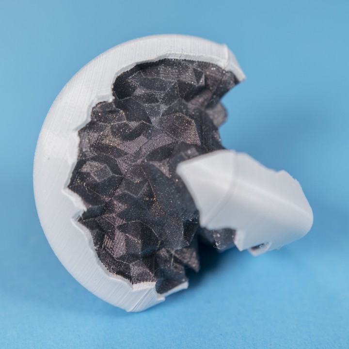 3D Printable Geode Sphericon by Devin Enrique Büchele de Montes