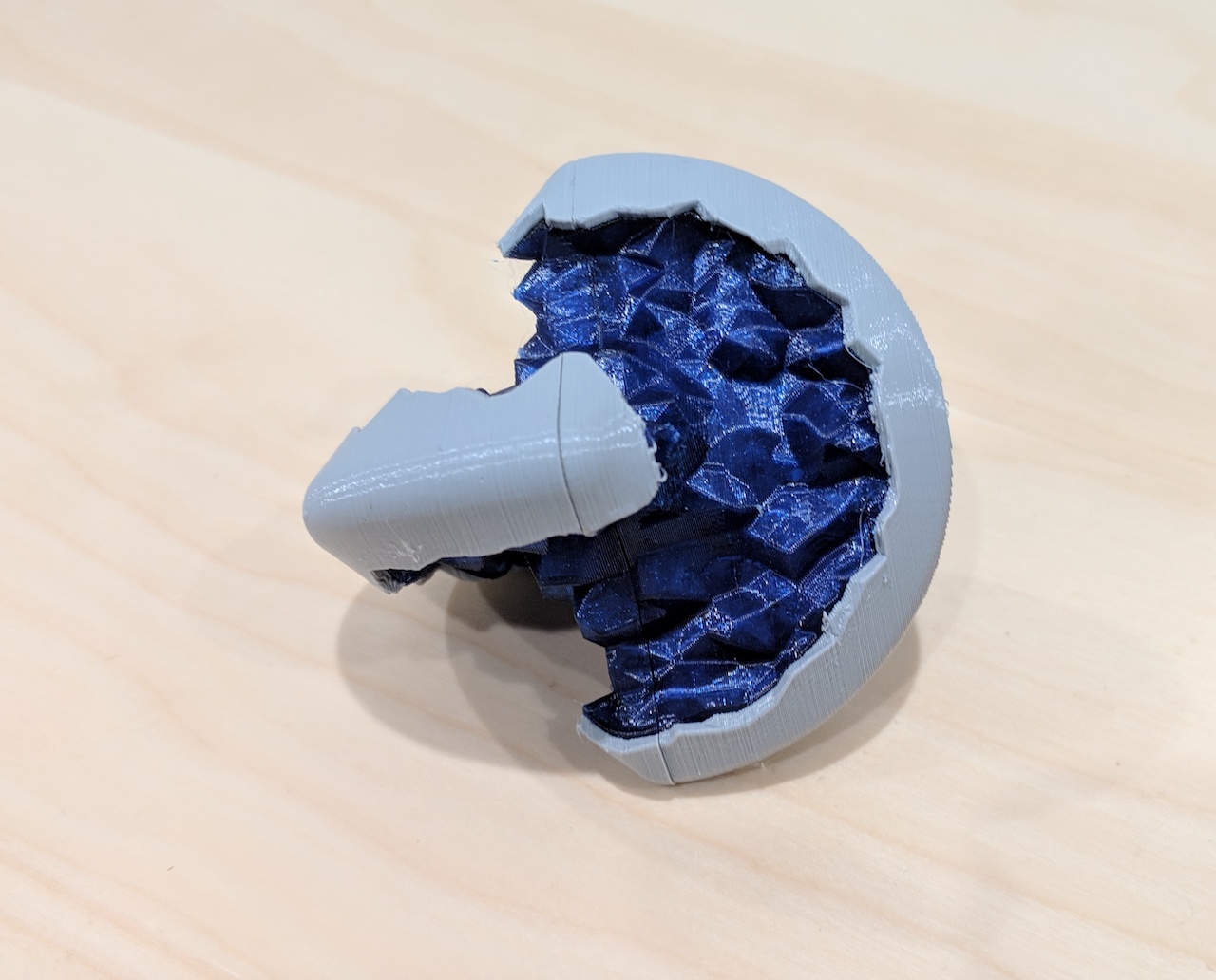 3D Printable Geode Sphericon by Devin Enrique Büchele de Montes