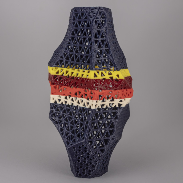Wireframe Flint Vase image