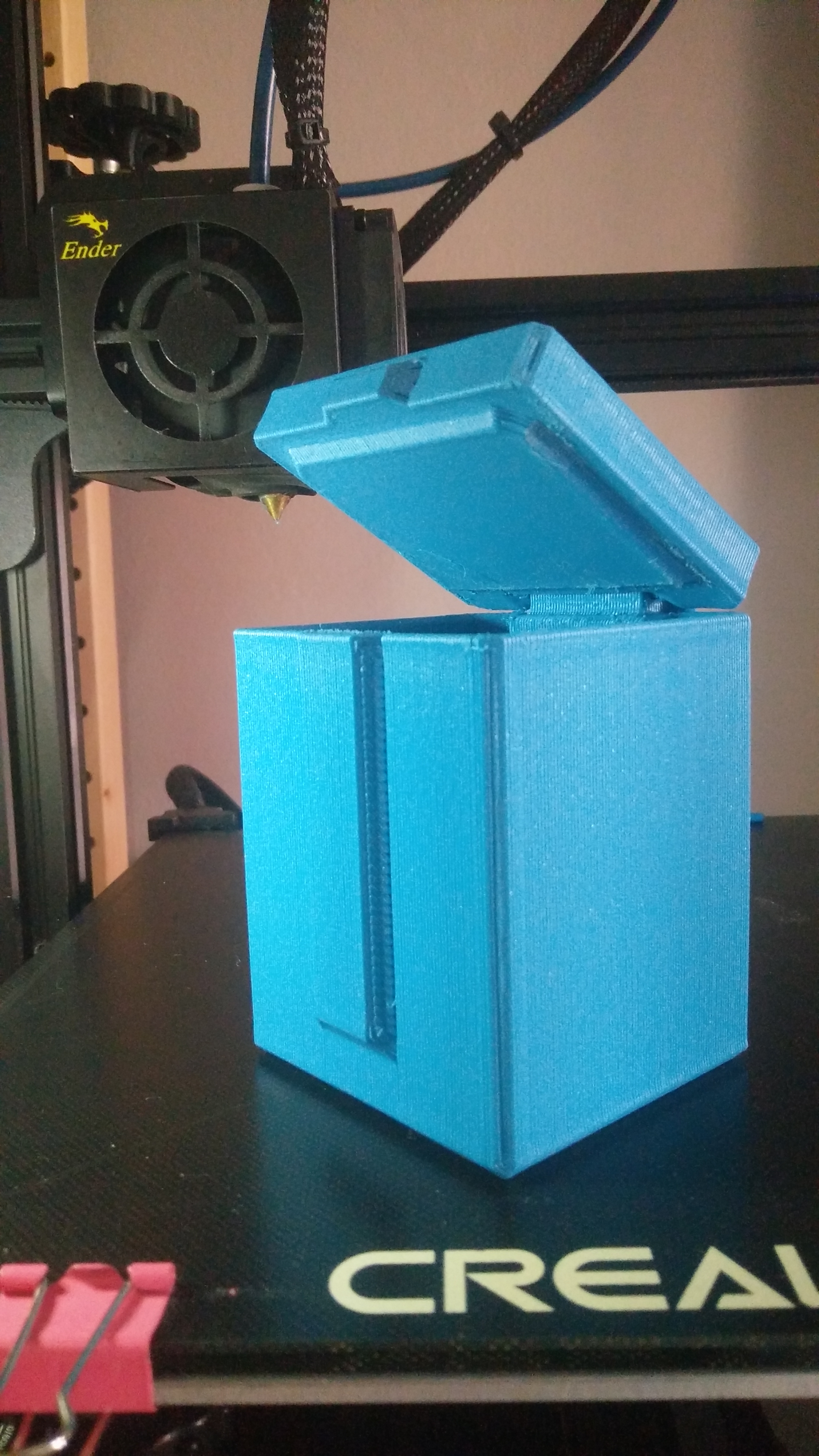 3D Print of Singularity Box - Support-free hinged lid! by