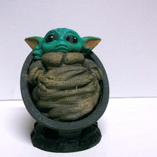 Picture of print of Baby Yoda from Star Wars (support free figure)