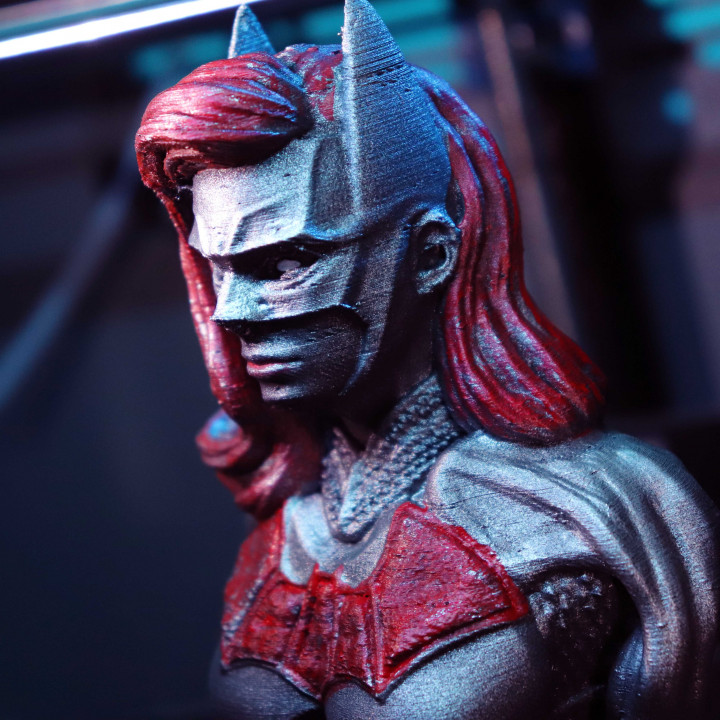 Batwoman from DC Comics (support free) image