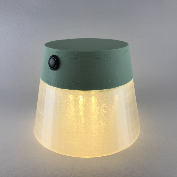 Lámpara transportable con carga por inducción (proyecto v.1) image