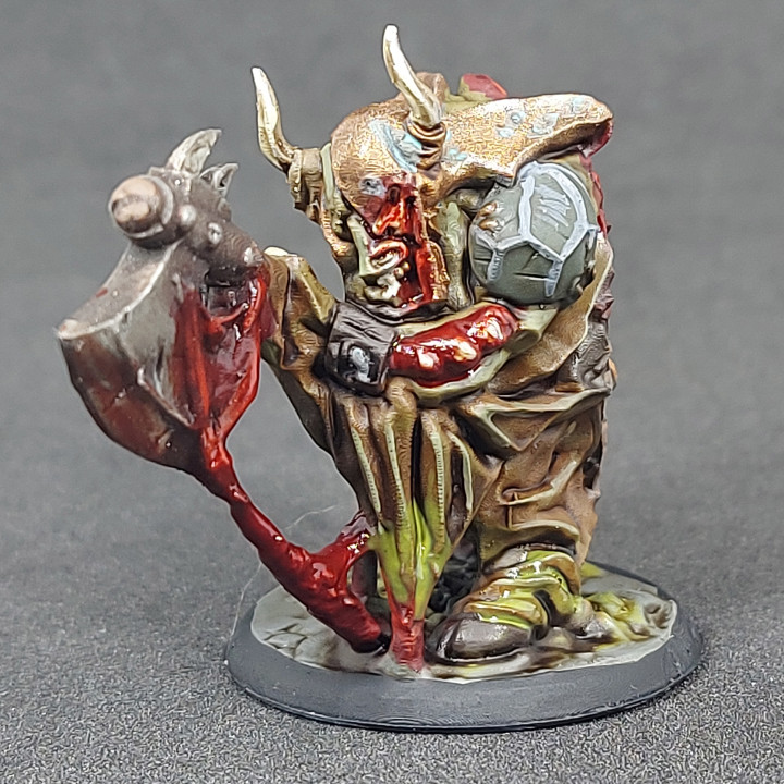 3D Printable Minotaur A Undead SUPPORT-FREE by 3D Printable Minotaur A Undead SUPPORT-FREE by