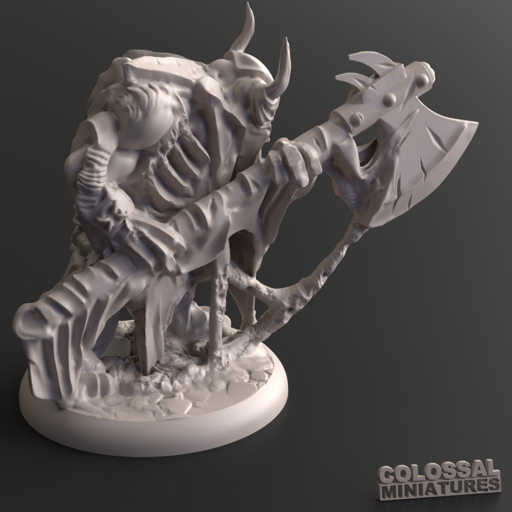 3D Printable Minotaur A Undead SUPPORT-FREE by 3D Printable Minotaur A Undead SUPPORT-FREE by
