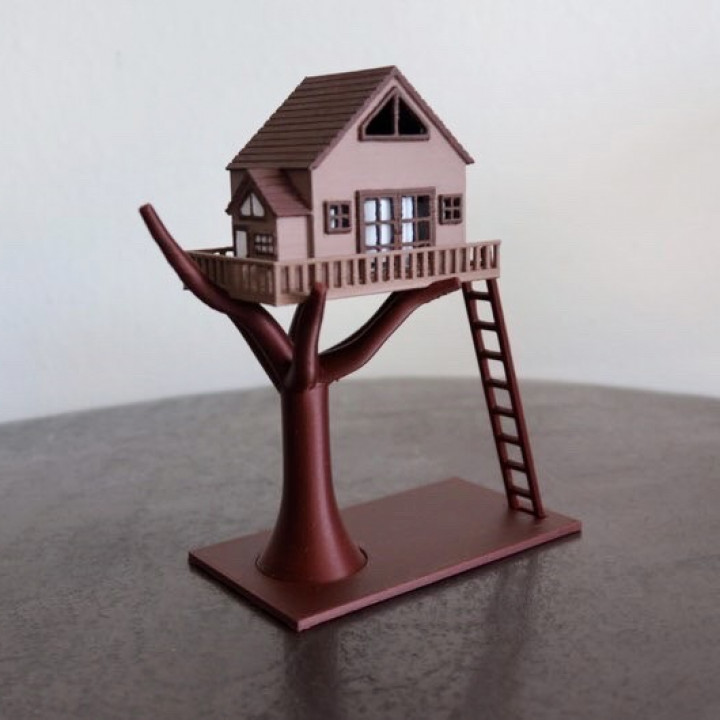 Summer Treehouse Lamp image