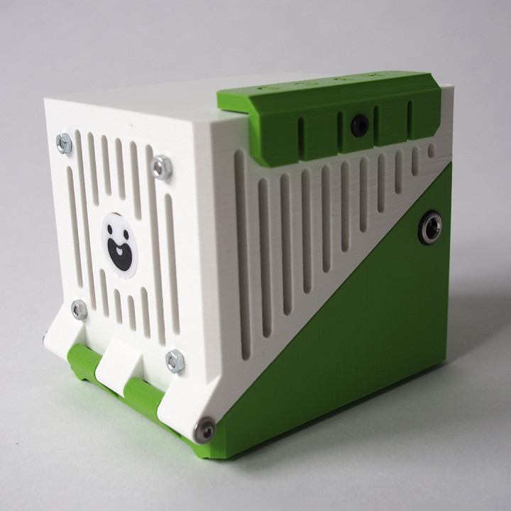 3D Printable Arduino box by Friendly Beans