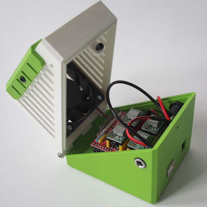 3D Printable Arduino box by Friendly Beans