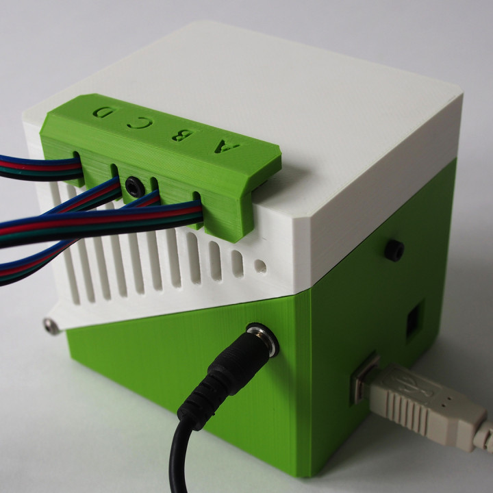 3D Printable Arduino box by Friendly Beans