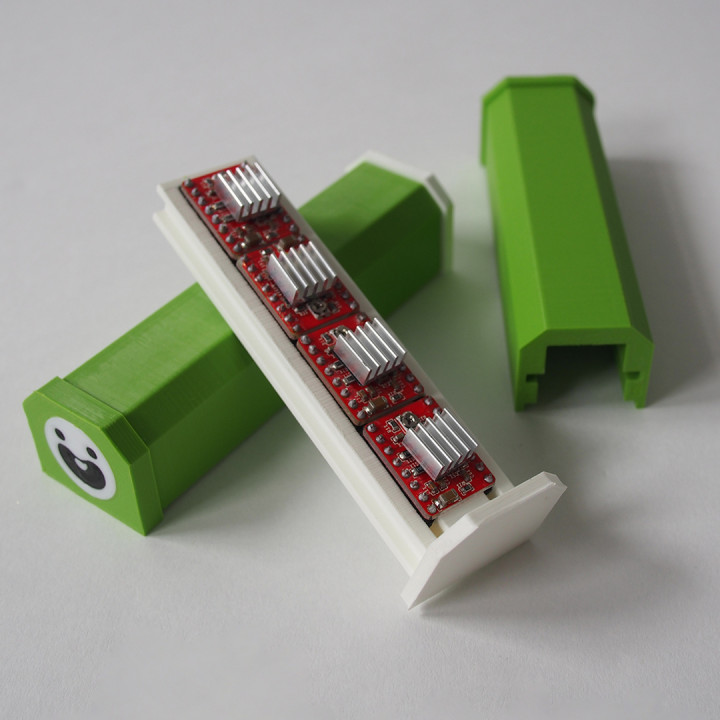 3D Printable Arduino box by Friendly Beans