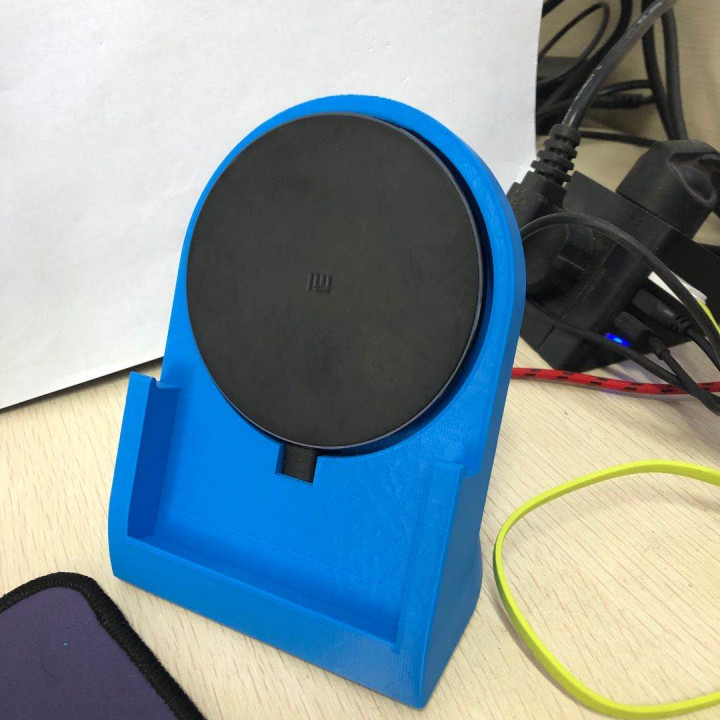 Mi Wireless Charging Pad Stand image