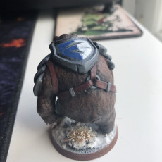 Picture of print of Armoured Bear Miniature - pre-supported