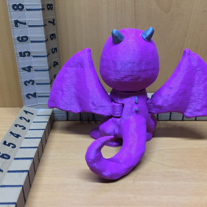 Baby Dragon -articulated image