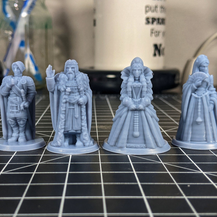 3D Printable The Queen by Vae Victis Miniatures
