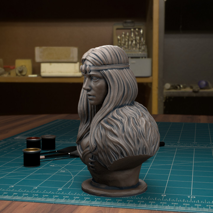 Northern Lady Bust [Pre-Supported]