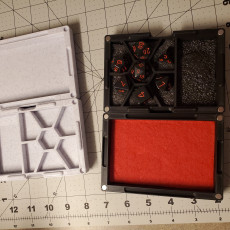 Picture of print of Magnetic D&D Dice/Mini Cases