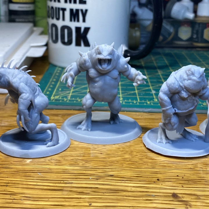 Slaad (Blue)  - Tabletop Miniature (Pre-Supported) image