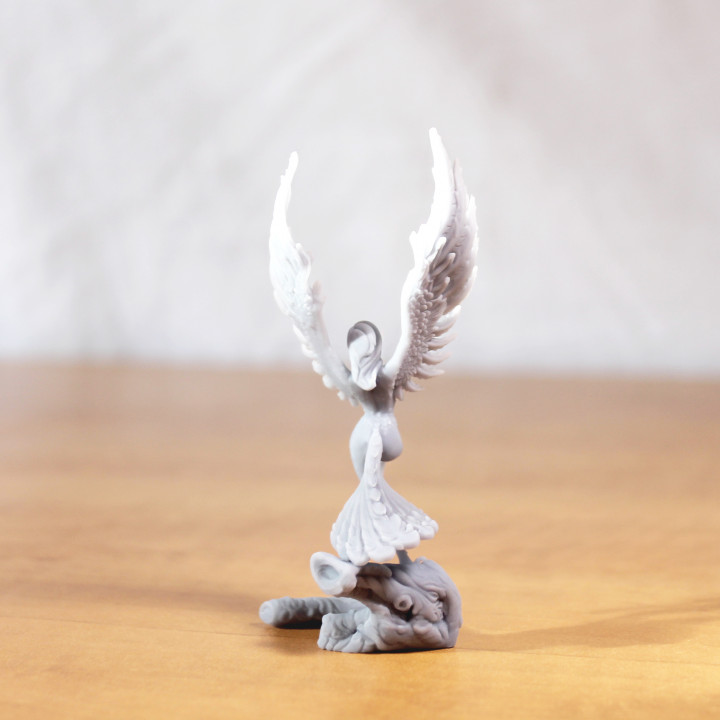 Harpy Miniature - pre-supported image