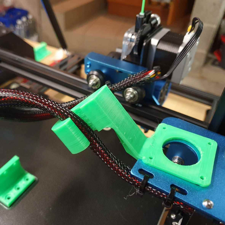 CR10 V3 - power cables support at45° image