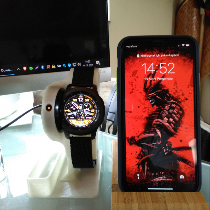 Samsung Watch S3 Frontier Stand image