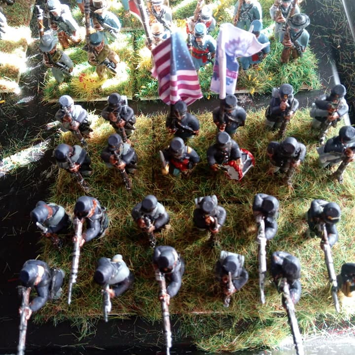 10-15mm American Civil War Drummers in Sack Coats Idle Pose 2 UA-11 image