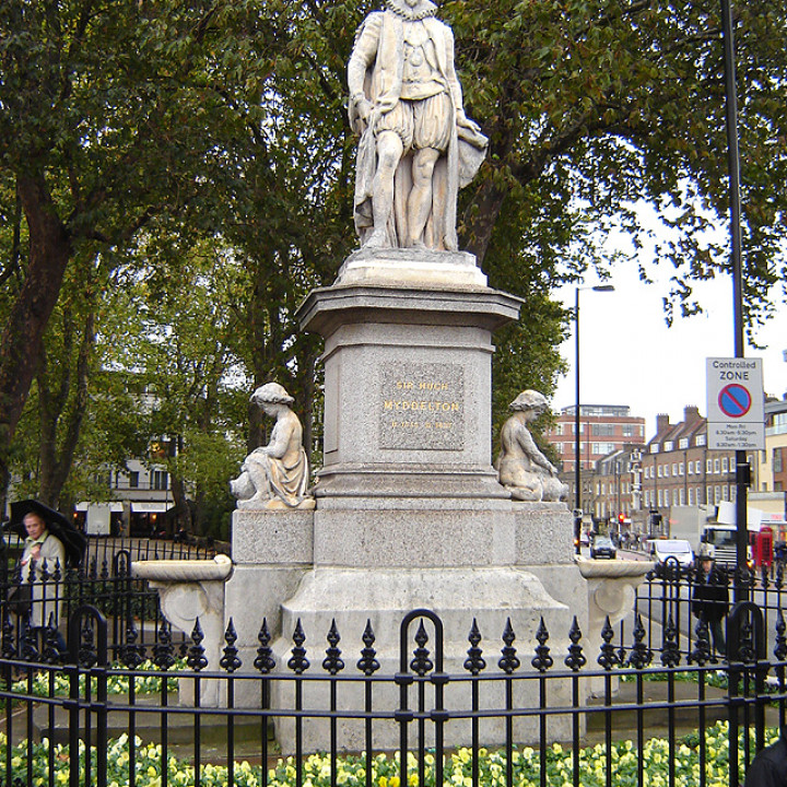 Statue of Hugh Myddelton image