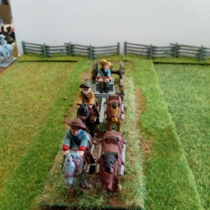 10-15mm American Civil War Artillery Train (with Limber, Caisson, Wagon and Riders) UA-30 image