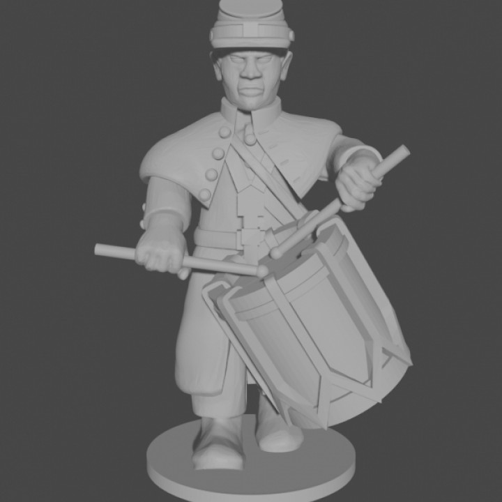 10-15mm American Civil War Drummers in Greatcoats Marching Pose 1 UA-59