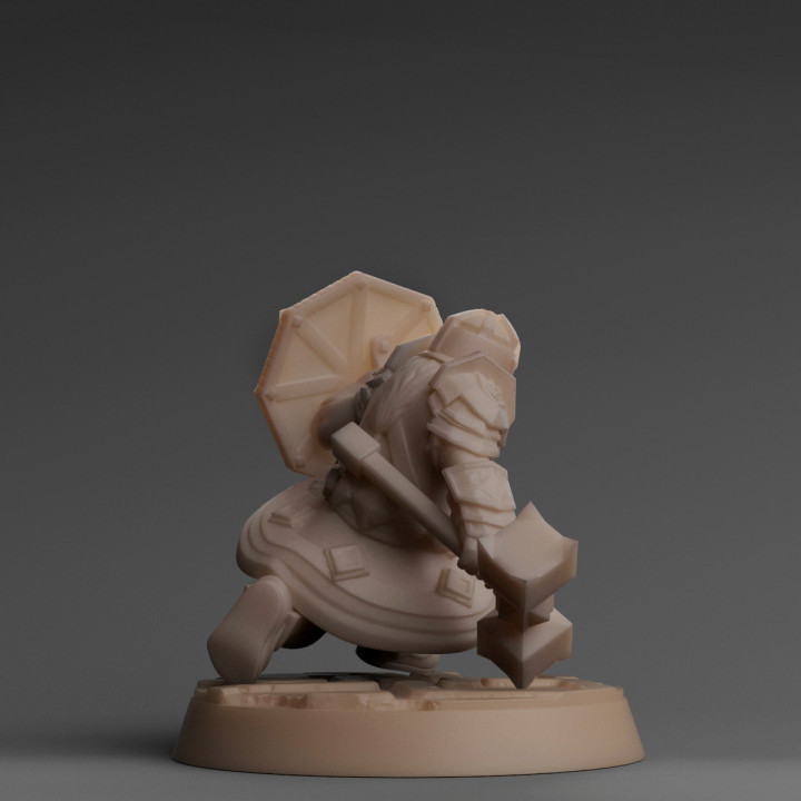 Dwarf with hammer tabletop miniature image
