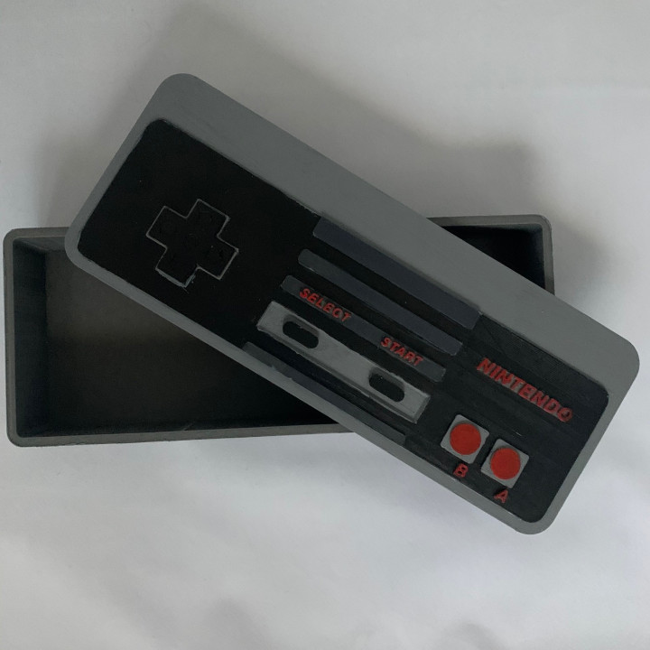 3D Printable NES Retro Gaming Controller Box by Sabrina Russell