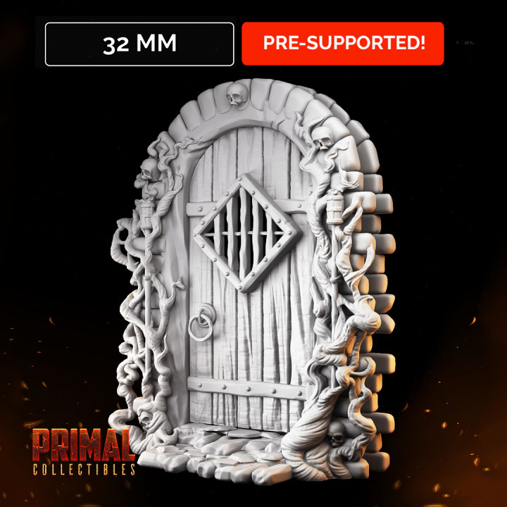 Treasure Chest and Door - MASTERS OF DUNGEONS QUEST image