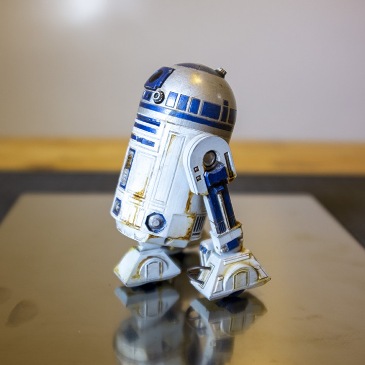 R2D2 - RC toy image