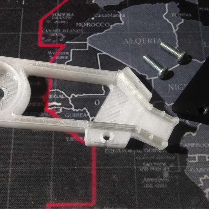 Screw-fixed Bed Cable Strain Relief for Ender 3 Pro image