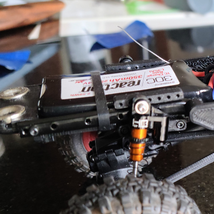 SCX24 Low-Profile Battery Tray and Shock Mount with Body Mount Option image