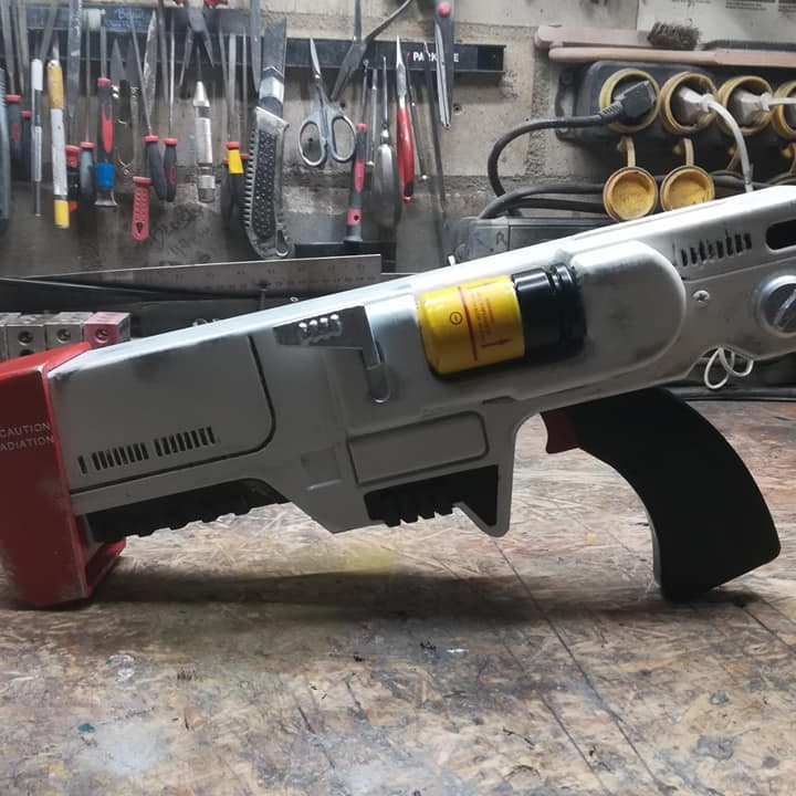 3D Printable Fallout 4 Institute Laser Pistol by Tie Kai