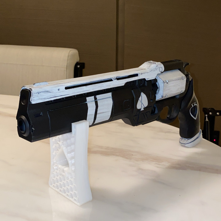 3D Printable Ace of Spades Gun Stand from Destiny by Rashed AlShaibani
