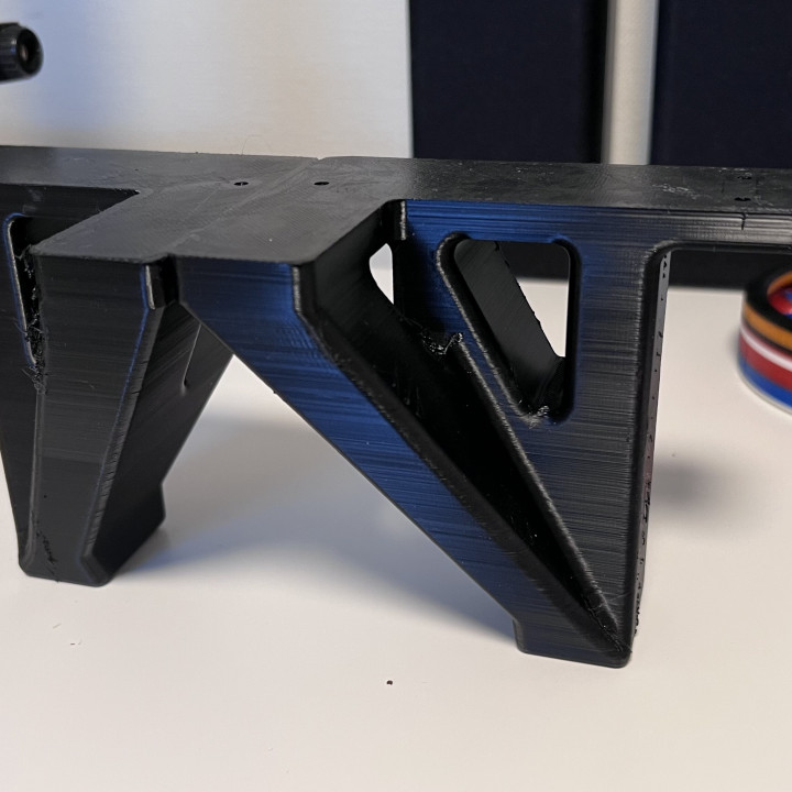 CR-10 stand left and right image