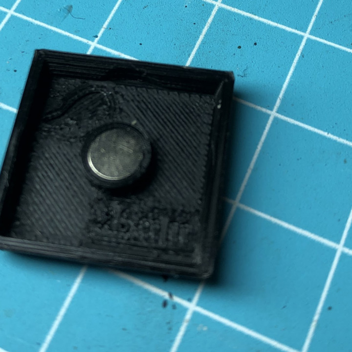20mm square base (Magnetic) image
