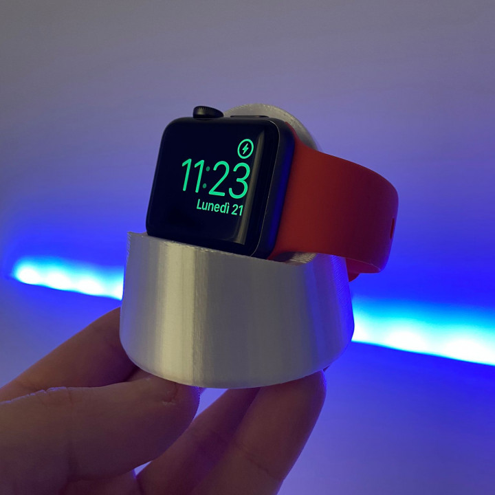 Apple Watch stand (series 4 and below) image