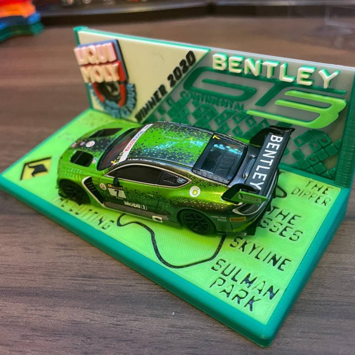 Mini GT Bentley Continental GT3 Display Base (Bathurst 12 Hours 2020 Winner) image