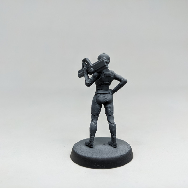 SCI-FI Miniature women soldier (Model 20) image