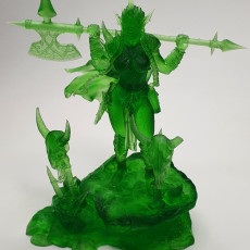Picture of print of Goblin Queen 32mm and 75mm pre-supported