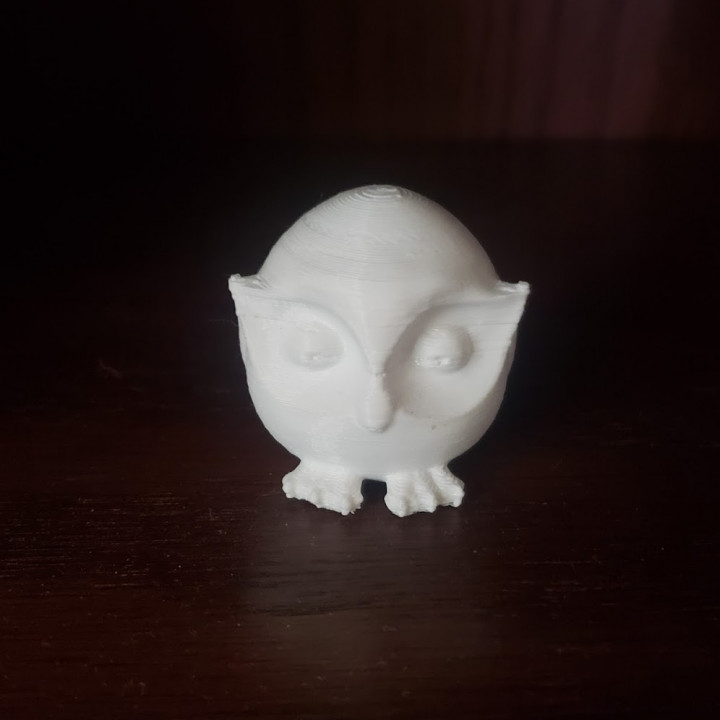 Simple owl sculpt image