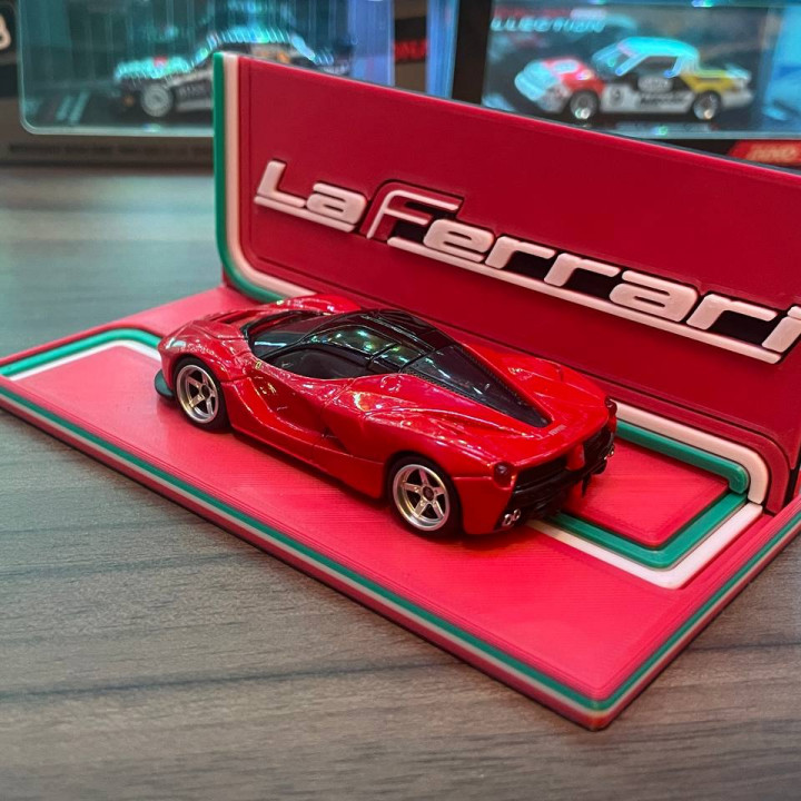 Tomica Ferrari LaFerrari Display Base image