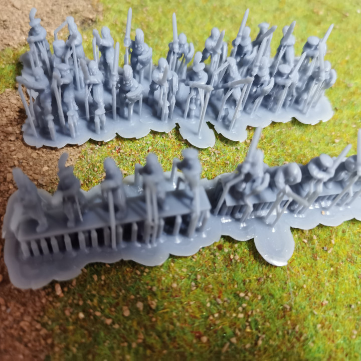 Empire soldiers swords and spears 10 mm warmaster image