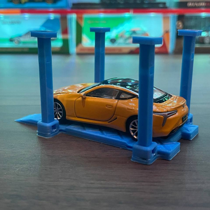 Hot Wheels & 1/64 Scale Car Lifts image